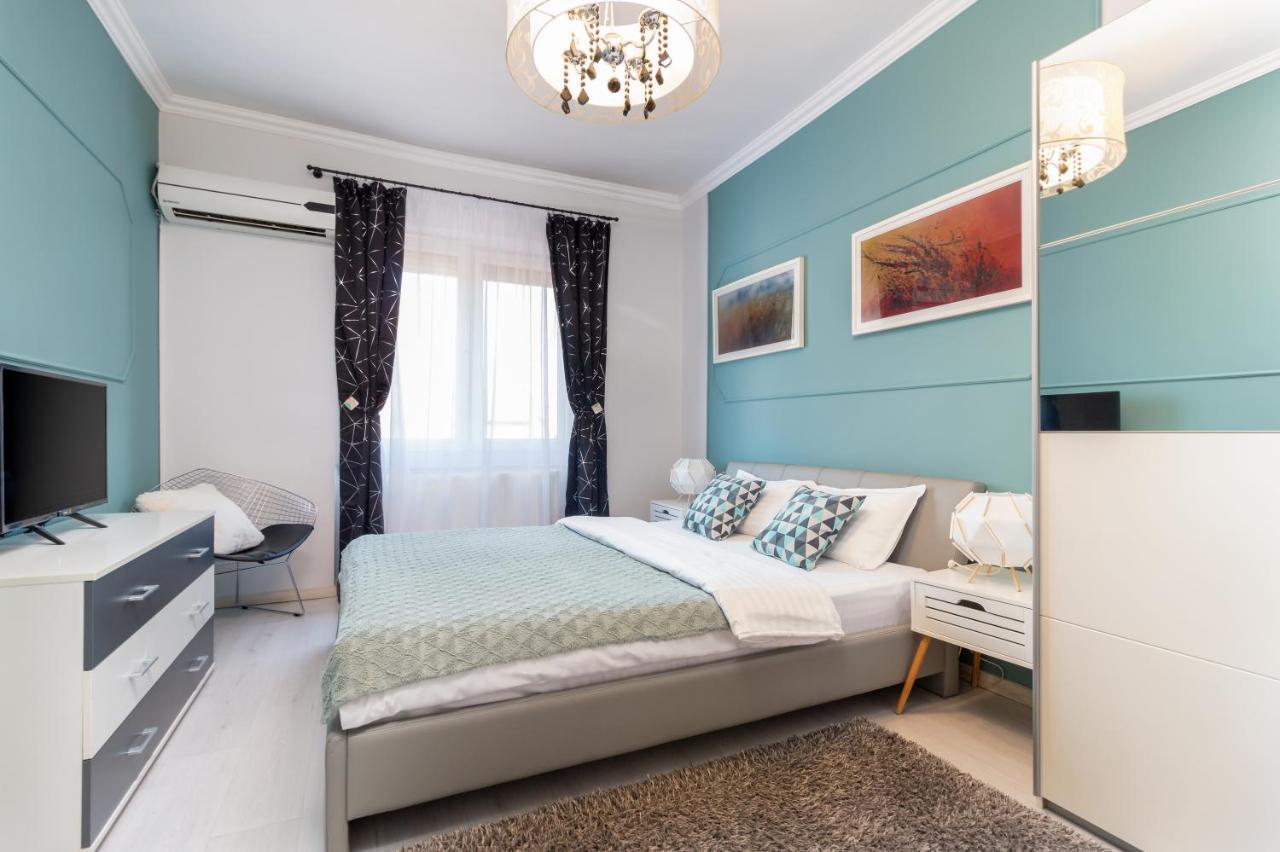 Moonlight Central Apartments Oradea Εξωτερικό φωτογραφία