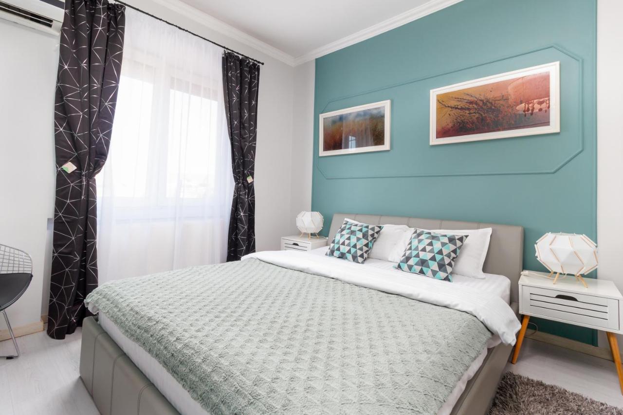 Moonlight Central Apartments Oradea Εξωτερικό φωτογραφία