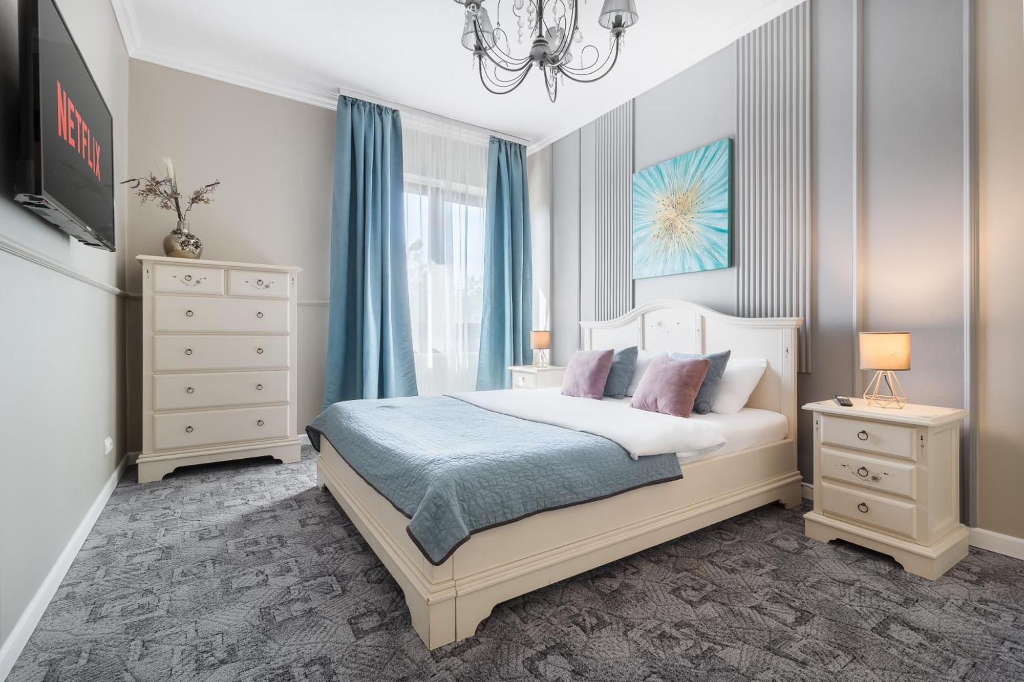 Moonlight Central Apartments Oradea Εξωτερικό φωτογραφία